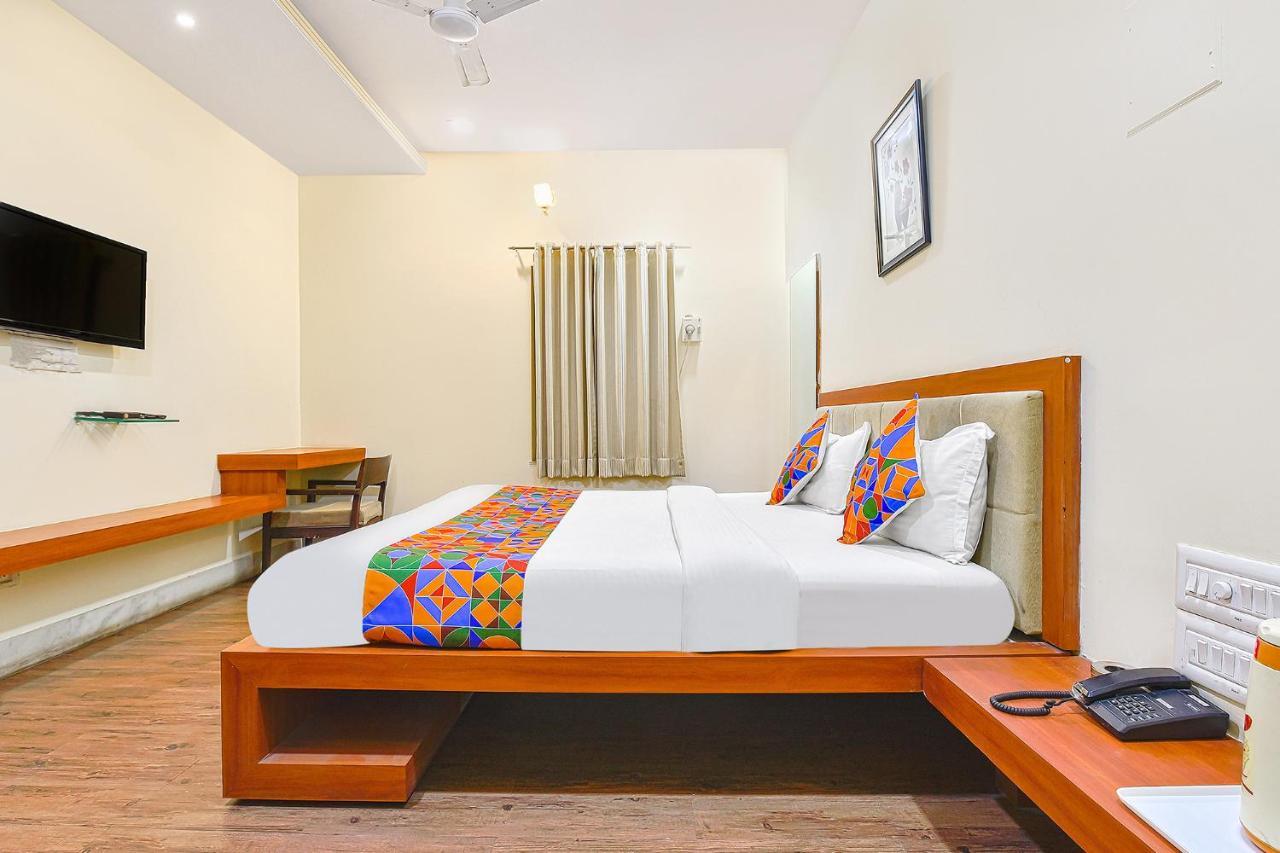Collection O Royal Icon Hotel Udaipur Exterior photo