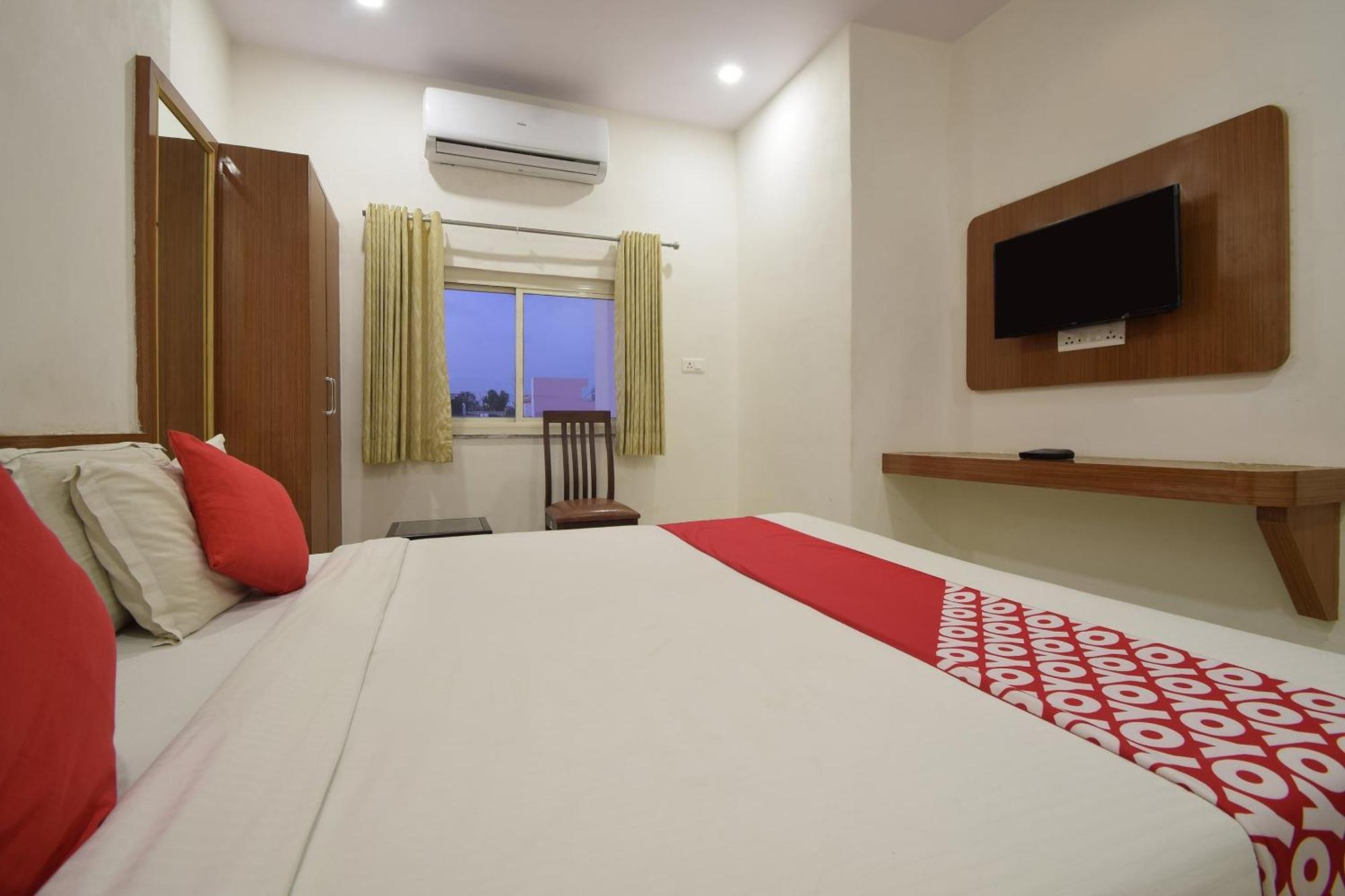 Collection O Royal Icon Hotel Udaipur Exterior photo